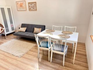 Domek w Lesie z Parkingiem i Jacuzzi w Leliwie by Noclegi Renters - - 2