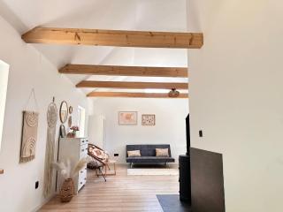 Domek w Lesie z Parkingiem i Jacuzzi w Leliwie by Noclegi Renters - - 1