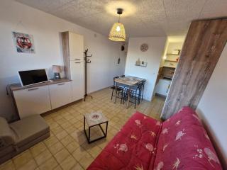 Studio moderne rénové aux pieds des pistes à Super Besse - FR-1-814-122 - Besse-et-Saint-Anastaise - 5