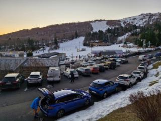 Studio moderne rénové aux pieds des pistes à Super Besse - FR-1-814-122 - Besse-et-Saint-Anastaise - 1