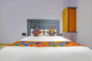 FabHotel Nidhivan Palace - Udhana Teen Rasta - Surat - 9