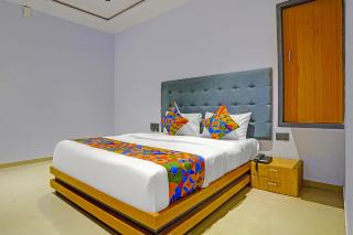 FabHotel Nidhivan Palace - Udhana Teen Rasta - Surat - 1