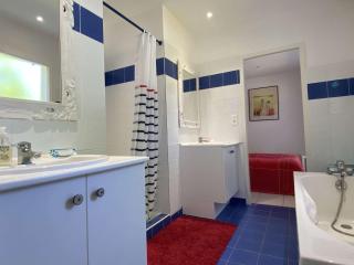 Maison avec Piscine Privée, Jardin et Parking - Saint-Pierre d'Oléron - FR-1-246A-365 - 1