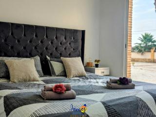 Fantastic Countryside Villa with Private pool and More CT22 - 1