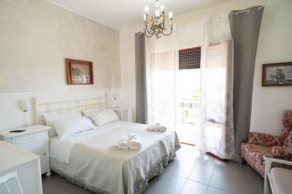Villa Sarina Hotel & Beach Club - San Mauro Cilento - 3