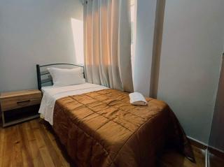 Spacious 2 Bd Apt in Quiet Troezen Village - - 8