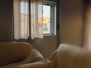 Spacious 2 Bd Apt in Quiet Troezen Village - - 1