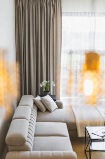 The Cozy Pearl - Light, Style & Balcony Comfort - Nivy - 3