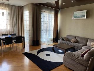 Green Park Apartment - 6