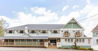 The Perch Hotel - - 0