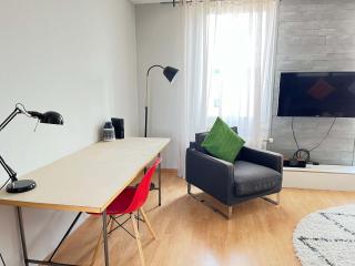 COOLEST Apartment in Berlin, easy Check-in, near BER Airport - Quiet&Cozy Penthouse - Schönefeld - 1