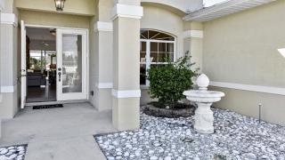 Timeout -south facing terrace with large pool - Cape Coral - 3