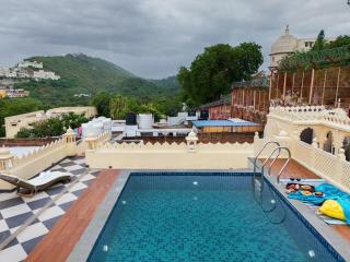 SaffronStays Rang Havelii Super Deluxe - Udaipur - 5