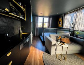 Green Rooms Braddon - Themed Micro Apartments in Canberra's Trendiest Neighborhood - - 6