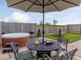 1 Bed in Cheltenham 60276 - - 9
