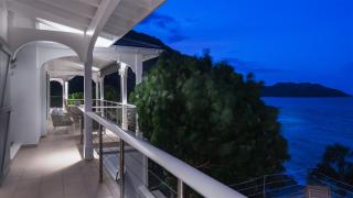 Villa Located in a Secluded Residential Area - Gustavia - 1