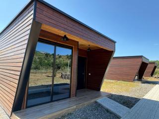 Shtegu I Gjelber- Wood Rooms - - 9
