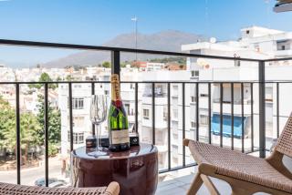 Central Estepona, Walk to Beach and Old Town - 9