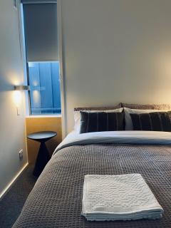 Architectural Inner City Townhouse - Wellington - 2