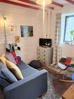 Grain Store Cottage - Narberth - 5