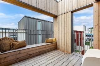 Architectural Inner City Townhouse - Wellington - 9