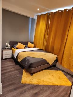 Home Away from Home - Luton - 9