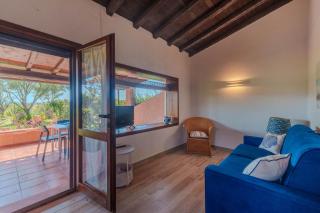 Casa Vacanze I Sugheri - Porto Istana - 8