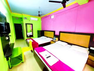 Hotel New Samrat Palace Near Marine Drive Road Spacious and Fully Air Conditioned Rooms with With Attached Balcony - Puri - 7