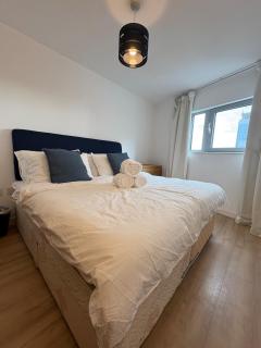 City centre-Skyline apartment-with freeparking - Cardiff - 7