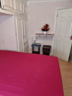 Stranges Way - Luton - 0