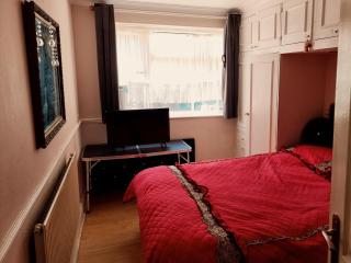 Stranges Way - Luton - 4