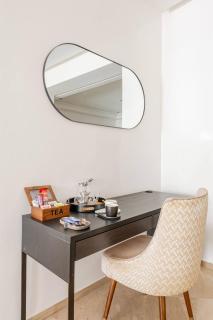 Luxury Racine Apartment - 7