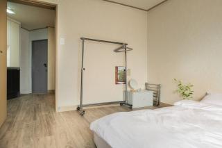 WarmWelcome - Seoul - 2