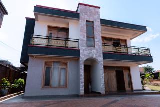 Kami 's Quiet Getaway - 0