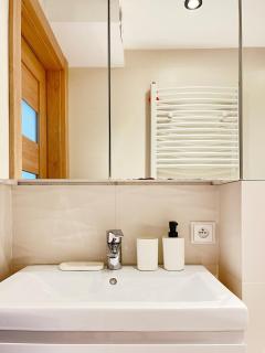 Modern Apartments with Air Conditioning, Vistula Boulevards, Cracow city heart - Krakau - 6