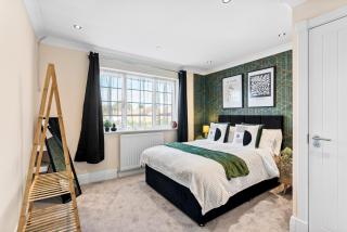 Stylish 4 bed in Bracknell with Games Room - Bracknell - 7