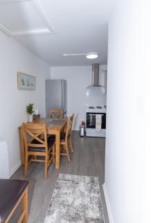Urban Escape - Flat - Brandon - 5