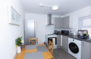 Urban Escape - Flat - Brandon - 4