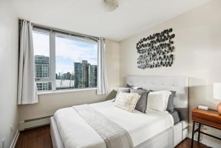 Skyline Retreat with Gym and River View near Rogers Arena - Vancouver - 6