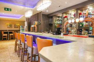 OYO Tong Park Hotel - Bradford - 1