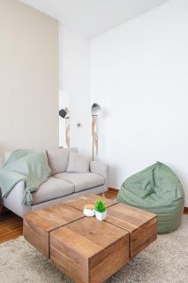 Hybrid Chic Living Luxury Comfort Productivity - 1