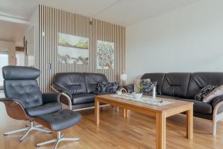 2 BR Ocean and City View Apartment - 9