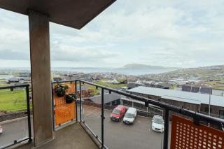 2 BR Ocean and City View Apartment - Tórshavn - 3