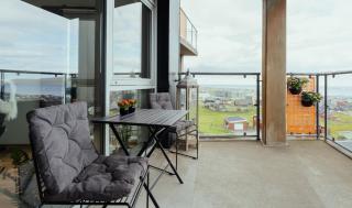 2 BR Ocean and City View Apartment - 8
