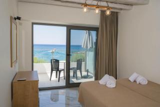 Phoenix Coastal Heaven - Loutro - 9