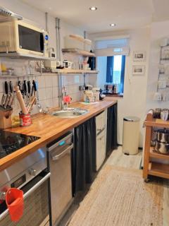 Farmhand Cottage - Narberth - 8