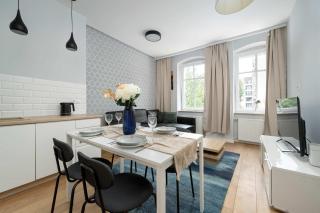 Stylish One Bedroom Apartment Perfectly Located by Noclegi Renters - Breslavia - 6