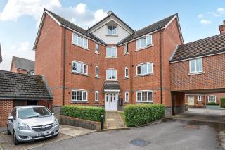 MODERN 2 BED APARTMENT LOCATED CHINEHAM BUSINESS PARK with FREE PARKING, WIFI, NETFLIX BY AI ESTATE GROUP - Basingstoke - 7