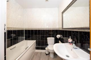 Stylish 3 or 4 Bed House and Parking - Mánchester - 5