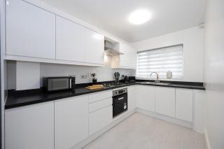 Stylish 3 or 4 Bed House and Parking - Mánchester - 2